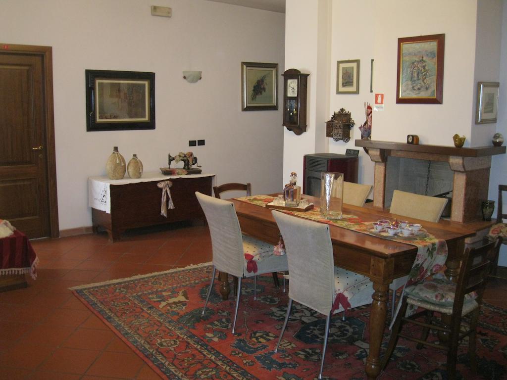 Trattoria Milani Hotel Lonato Buitenkant foto