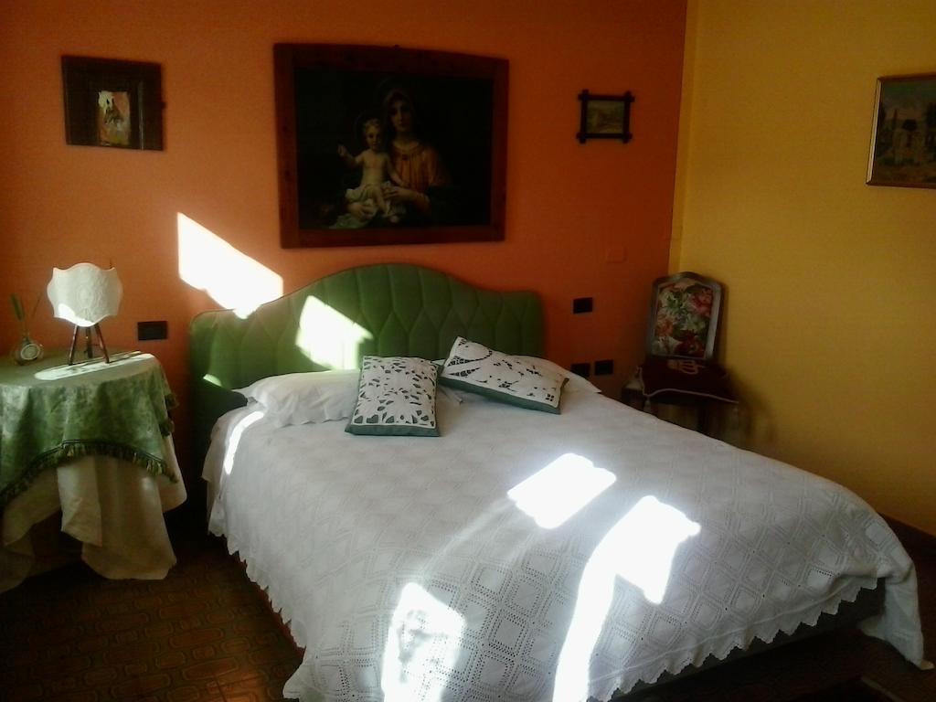 Trattoria Milani Hotel Lonato Kamer foto